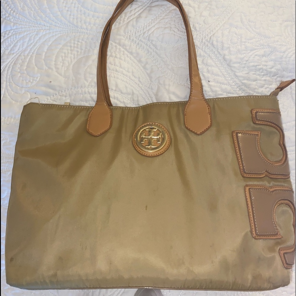 tan and brown tote